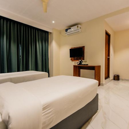 No 7 Vista Hotel Bangalore Exterior photo