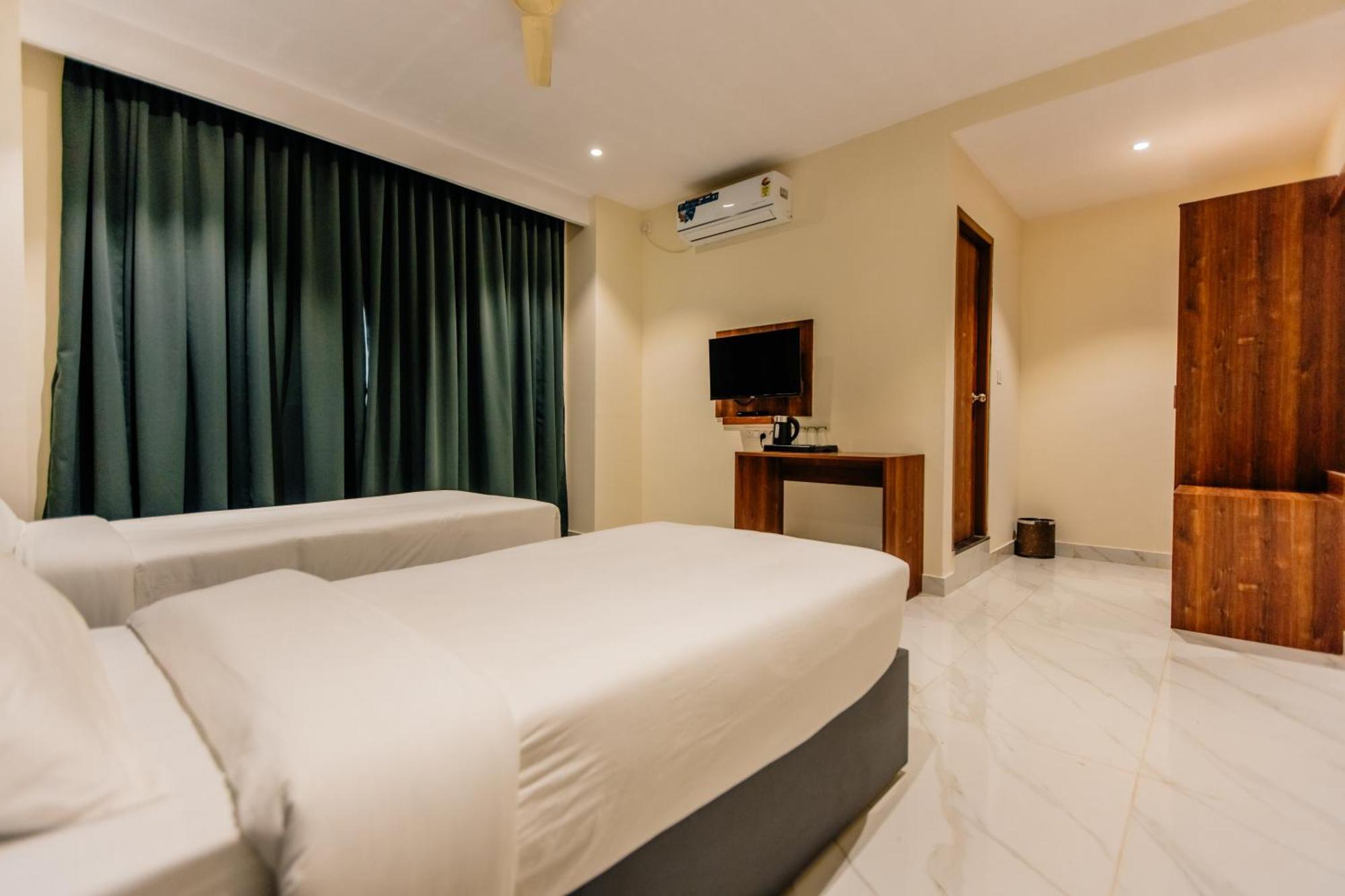 No 7 Vista Hotel Bangalore Exterior photo